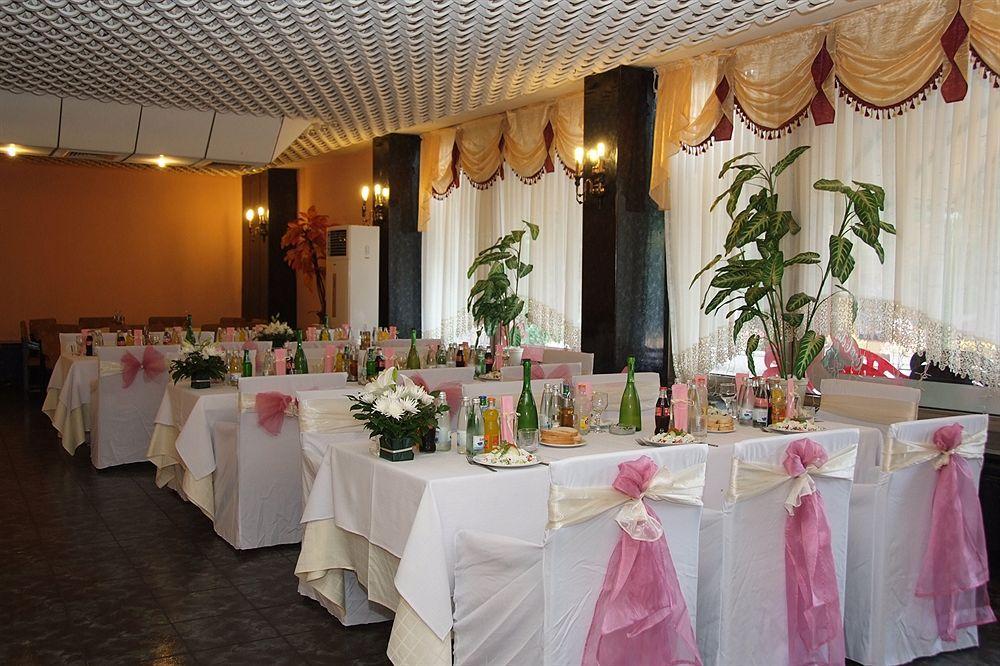 Elbrus Hotel Pazardjik Extérieur photo