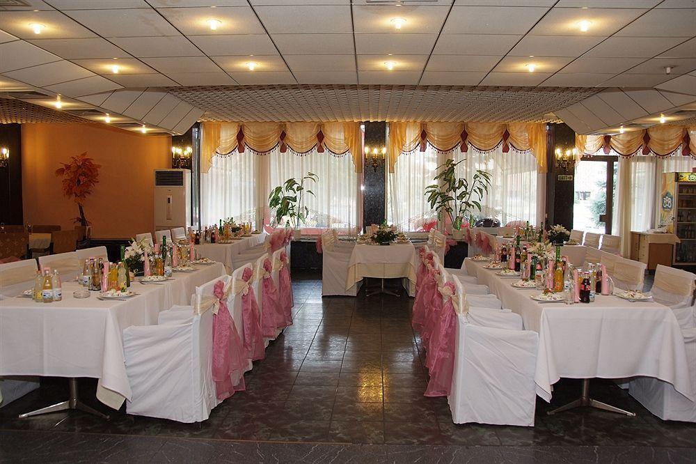 Elbrus Hotel Pazardjik Extérieur photo