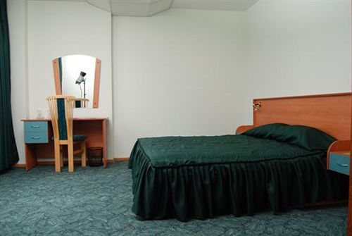 Elbrus Hotel Pazardjik Extérieur photo