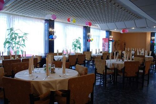 Elbrus Hotel Pazardjik Extérieur photo